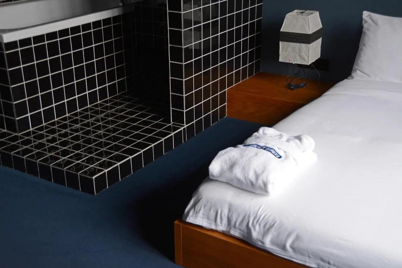 Blueberry Nights Hotel Tbilisi 4*,  Georgien